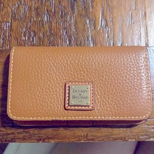Dooney & Bourke Pebble Leather Tan Brown Wallet